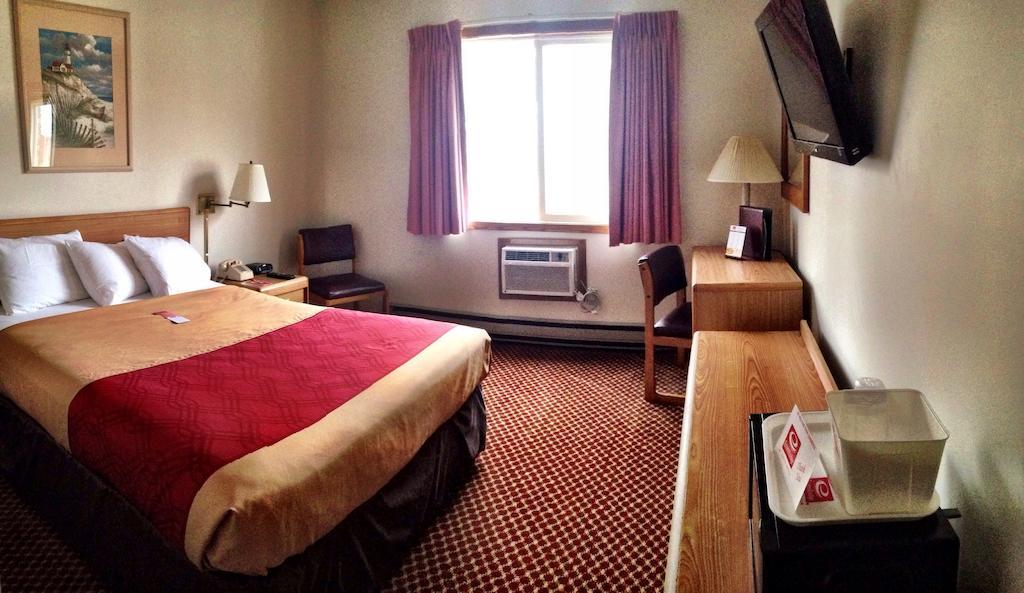 Travelodge By Wyndham Escanaba Eksteriør billede