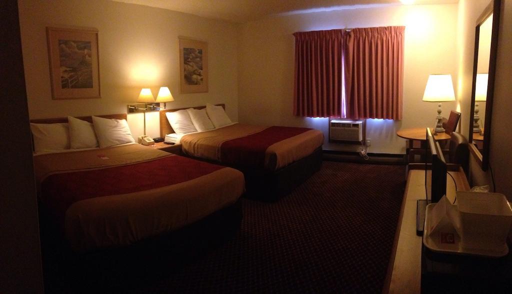 Travelodge By Wyndham Escanaba Eksteriør billede