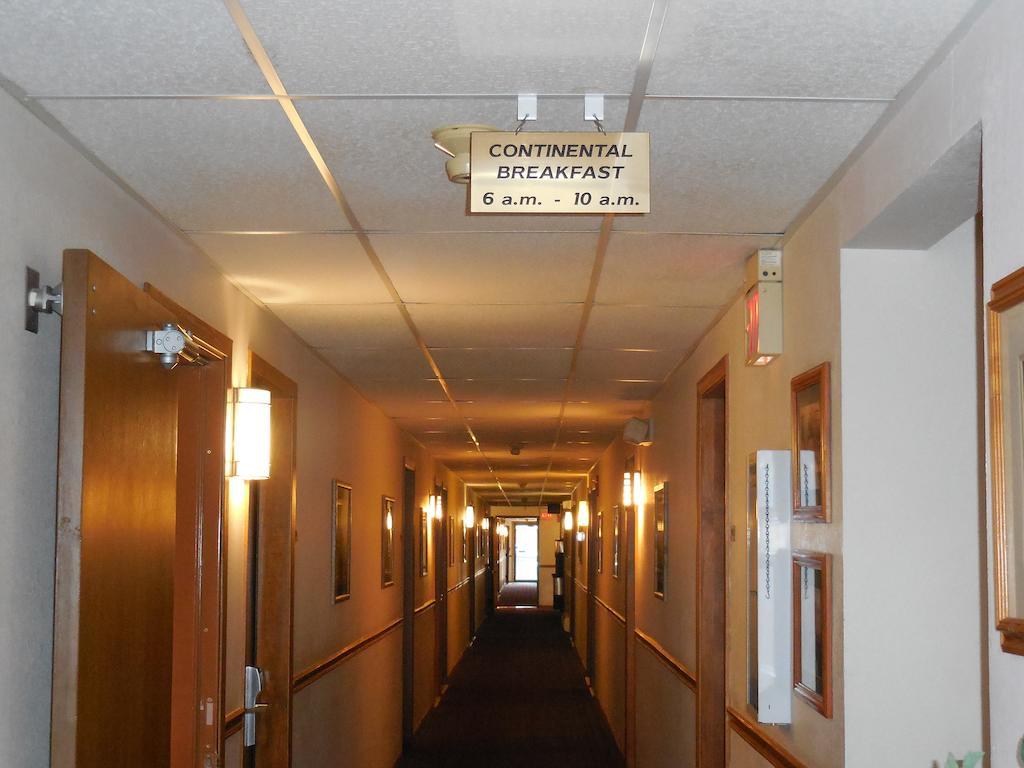 Travelodge By Wyndham Escanaba Eksteriør billede